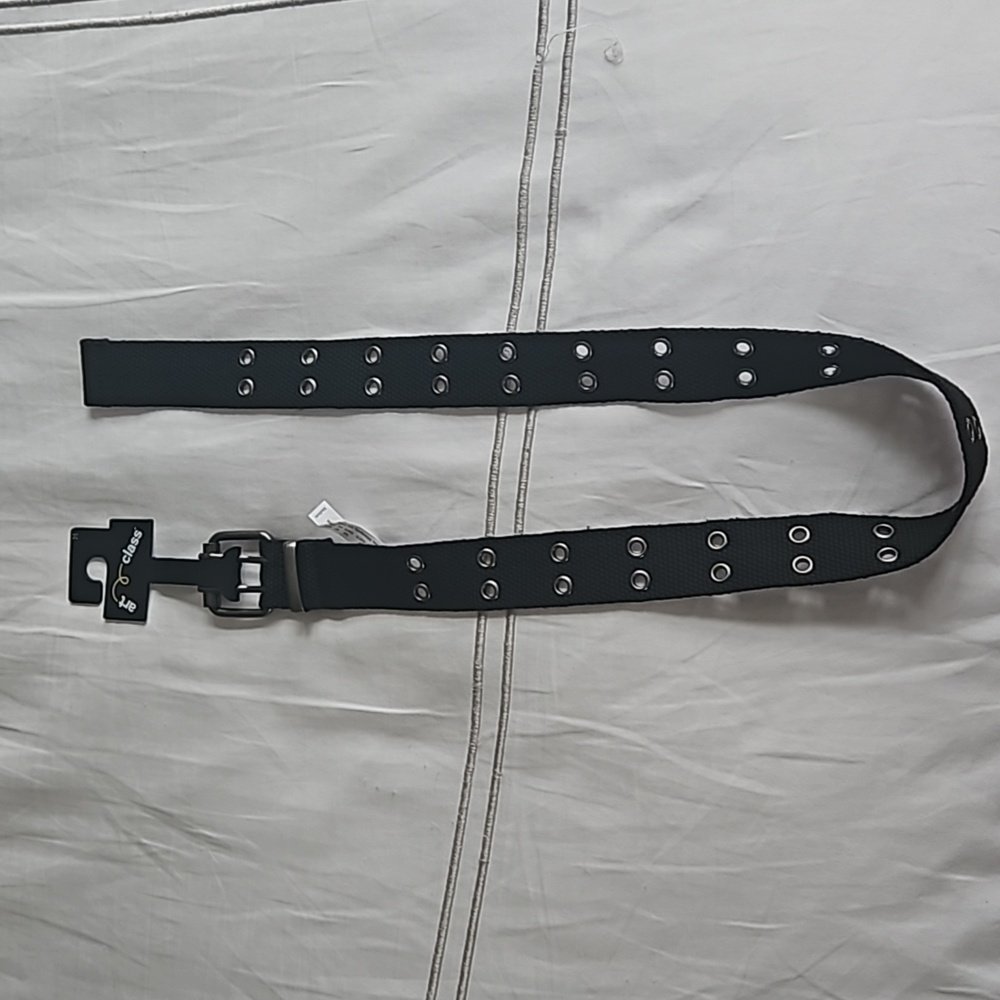 Art class canvas belt with grommets